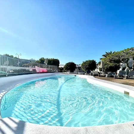 Apartamento En Playa Chica *